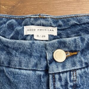 Good American 8/29 Blue Straight Leg Raw Hem Jeans